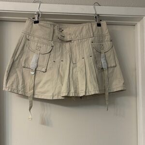 Women's Tan Pleated skirt